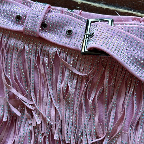 Fringe western skirt. Rhinestones and belt - Picture 2 of 5